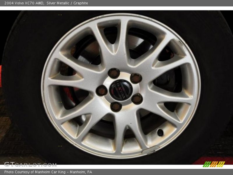Silver Metallic / Graphite 2004 Volvo XC70 AWD