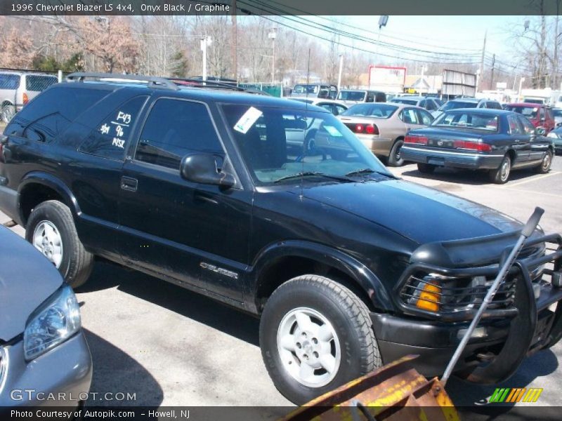 Onyx Black / Graphite 1996 Chevrolet Blazer LS 4x4