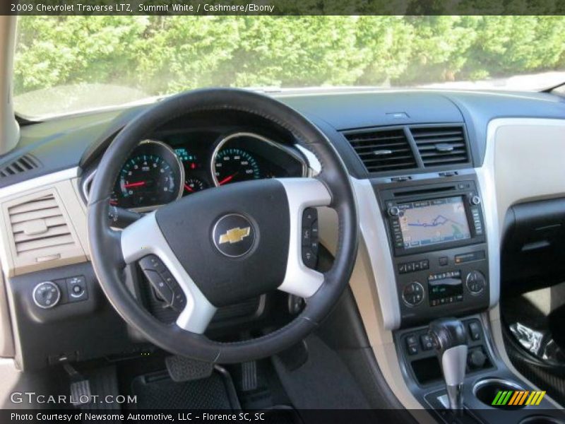 Summit White / Cashmere/Ebony 2009 Chevrolet Traverse LTZ