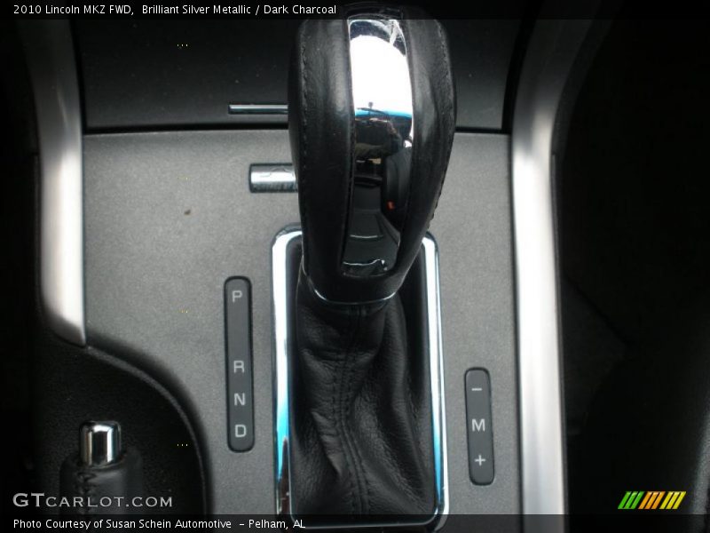 Brilliant Silver Metallic / Dark Charcoal 2010 Lincoln MKZ FWD