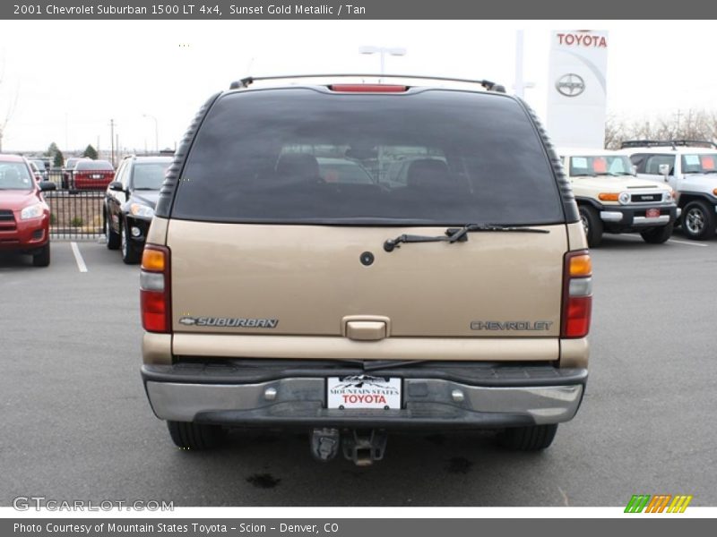 Sunset Gold Metallic / Tan 2001 Chevrolet Suburban 1500 LT 4x4
