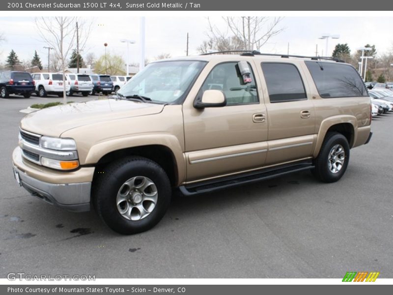 Front 3/4 View of 2001 Suburban 1500 LT 4x4
