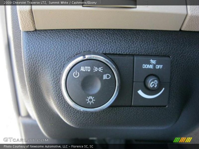 Summit White / Cashmere/Ebony 2009 Chevrolet Traverse LTZ