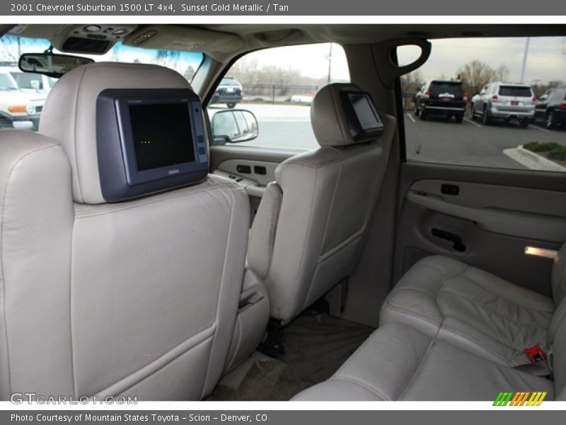  2001 Suburban 1500 LT 4x4 Tan Interior