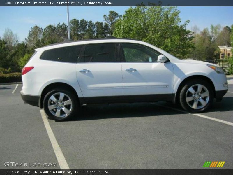 Summit White / Cashmere/Ebony 2009 Chevrolet Traverse LTZ