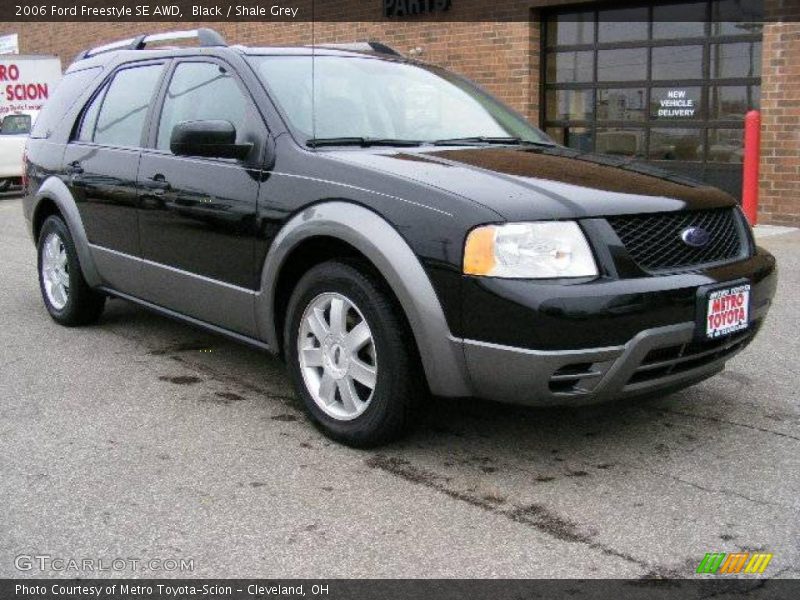 Black / Shale Grey 2006 Ford Freestyle SE AWD