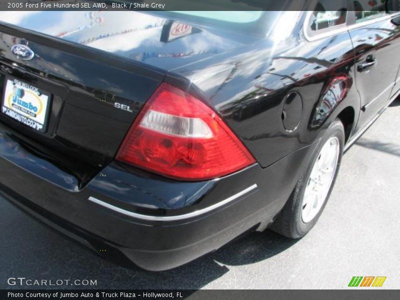 Black / Shale Grey 2005 Ford Five Hundred SEL AWD