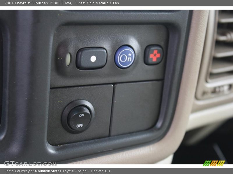 Controls of 2001 Suburban 1500 LT 4x4