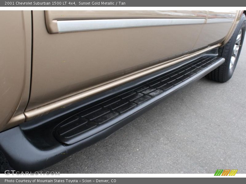 Sunset Gold Metallic / Tan 2001 Chevrolet Suburban 1500 LT 4x4