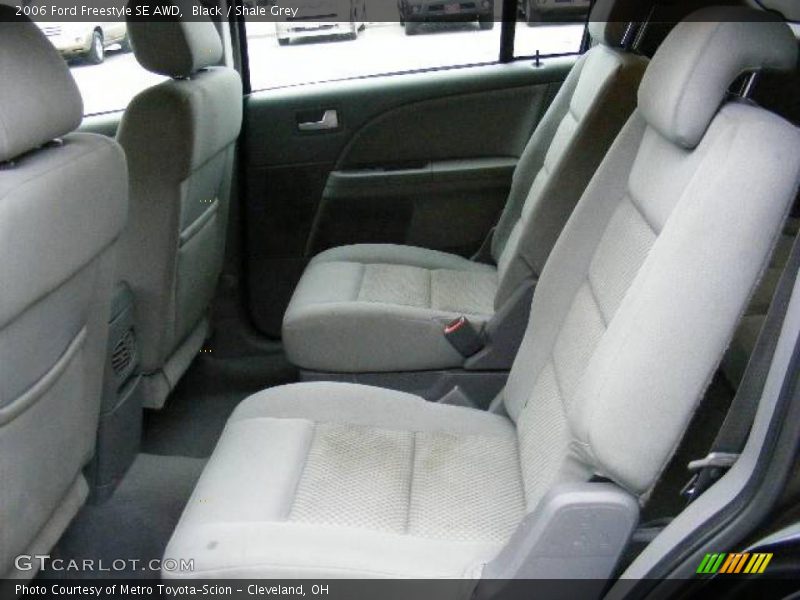 Black / Shale Grey 2006 Ford Freestyle SE AWD