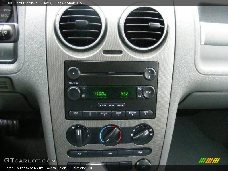 Black / Shale Grey 2006 Ford Freestyle SE AWD