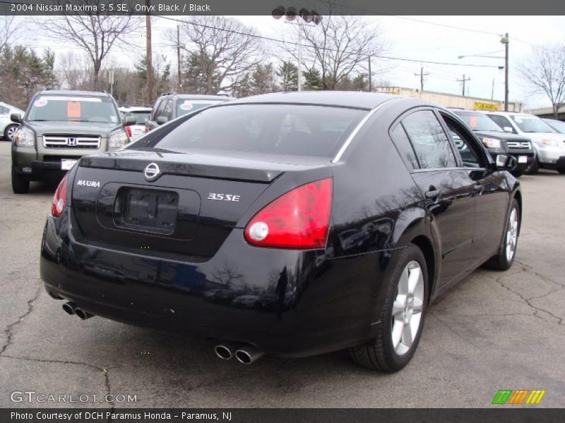 Onyx Black / Black 2004 Nissan Maxima 3.5 SE
