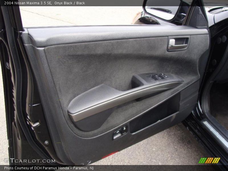 Onyx Black / Black 2004 Nissan Maxima 3.5 SE