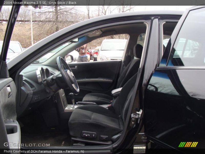 Onyx Black / Black 2004 Nissan Maxima 3.5 SE