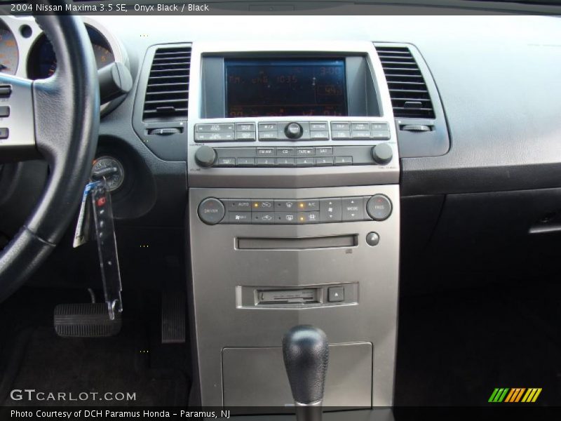 Onyx Black / Black 2004 Nissan Maxima 3.5 SE