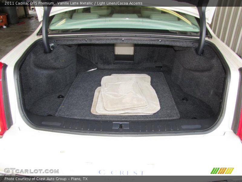  2011 DTS Premium Trunk