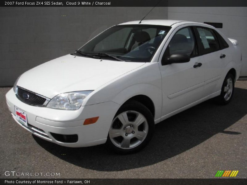 Cloud 9 White / Charcoal 2007 Ford Focus ZX4 SES Sedan