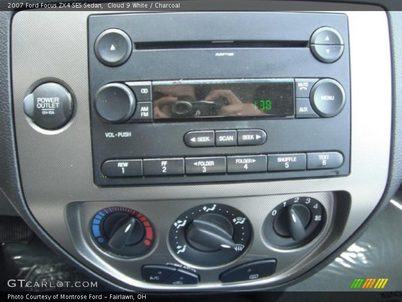 Cloud 9 White / Charcoal 2007 Ford Focus ZX4 SES Sedan