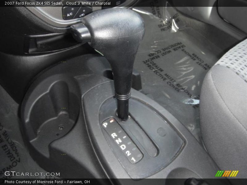 Cloud 9 White / Charcoal 2007 Ford Focus ZX4 SES Sedan