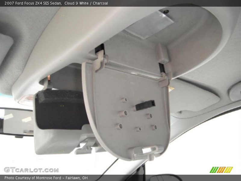 Cloud 9 White / Charcoal 2007 Ford Focus ZX4 SES Sedan