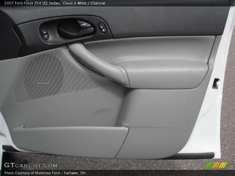 Cloud 9 White / Charcoal 2007 Ford Focus ZX4 SES Sedan