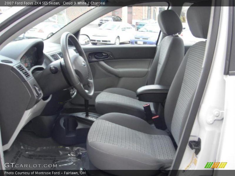 Cloud 9 White / Charcoal 2007 Ford Focus ZX4 SES Sedan