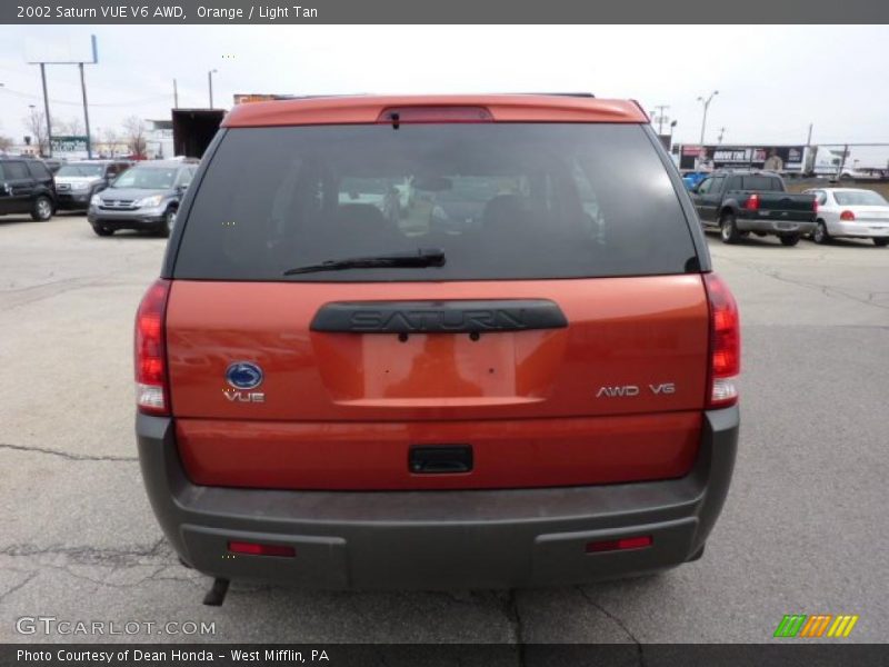 Orange / Light Tan 2002 Saturn VUE V6 AWD