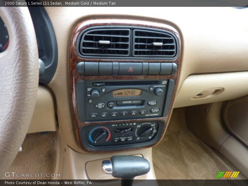 Controls of 2000 L Series LS1 Sedan