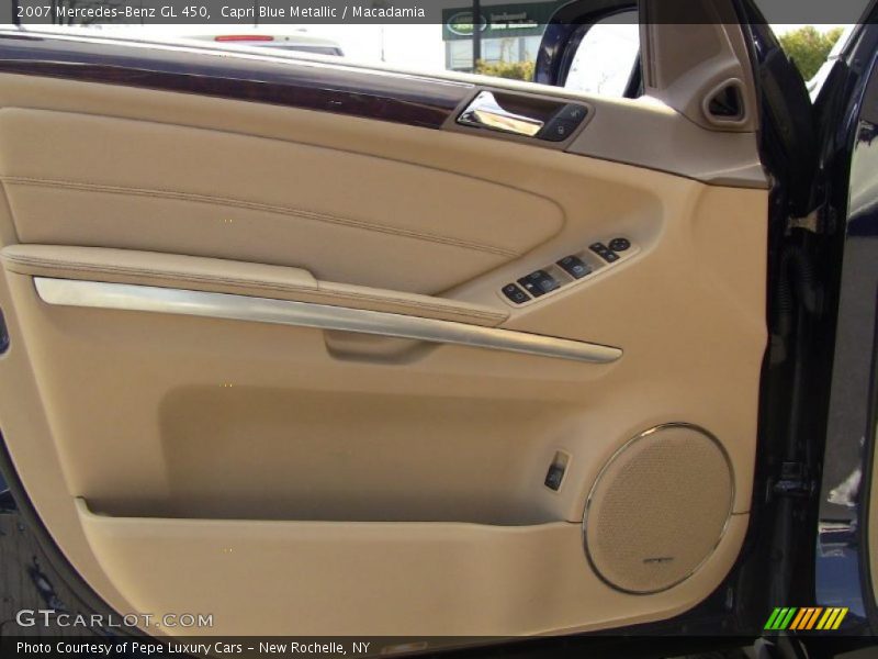 Capri Blue Metallic / Macadamia 2007 Mercedes-Benz GL 450