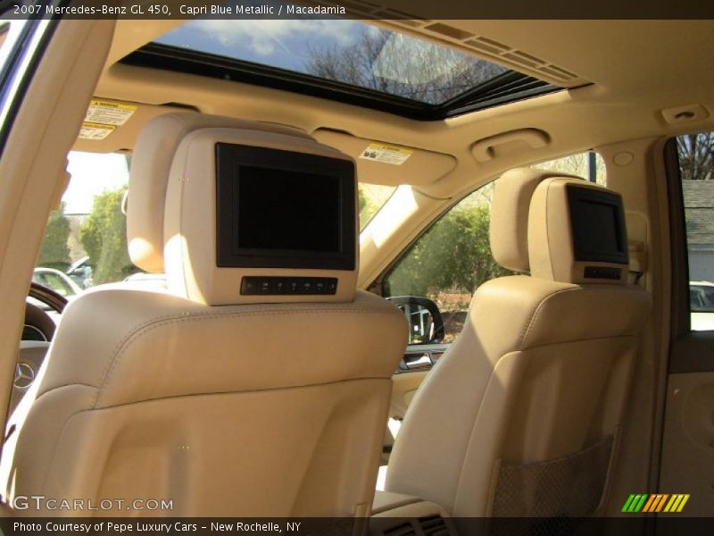 Capri Blue Metallic / Macadamia 2007 Mercedes-Benz GL 450