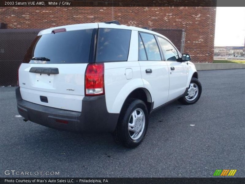  2003 VUE AWD White
