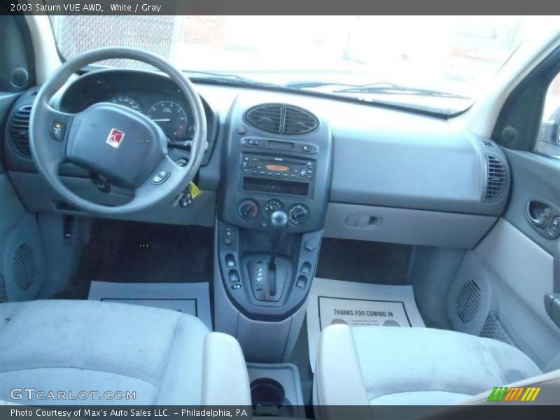 White / Gray 2003 Saturn VUE AWD