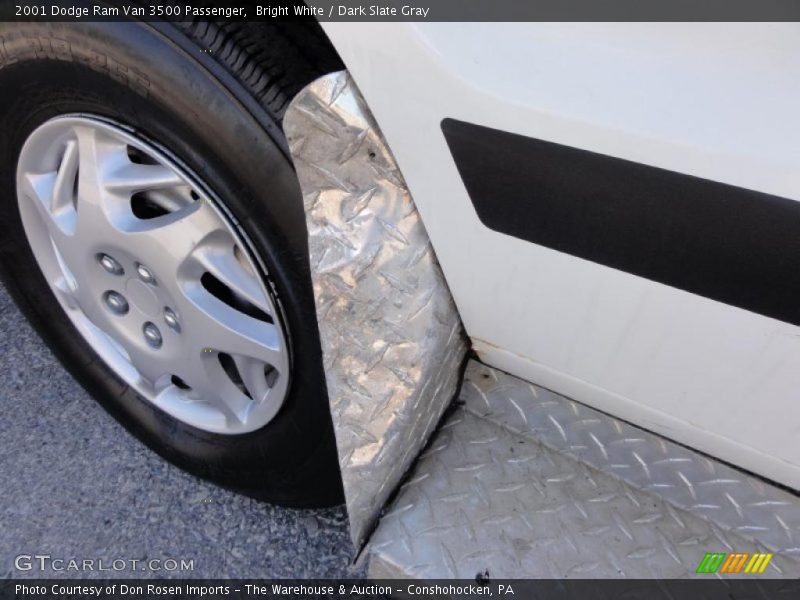 Bright White / Dark Slate Gray 2001 Dodge Ram Van 3500 Passenger