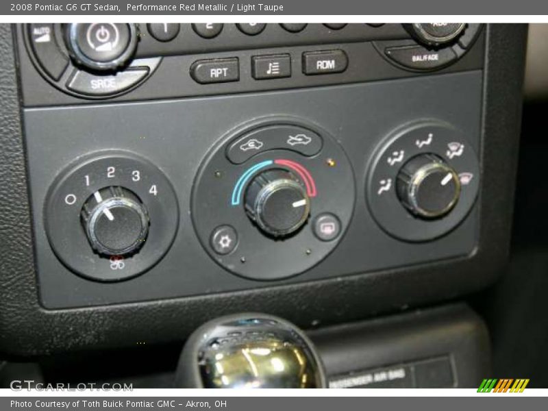Controls of 2008 G6 GT Sedan