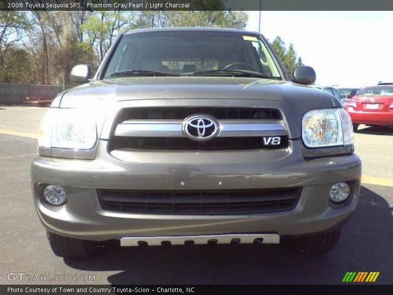 Phantom Gray Pearl / Light Charcoal 2006 Toyota Sequoia SR5