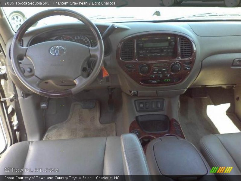 Phantom Gray Pearl / Light Charcoal 2006 Toyota Sequoia SR5
