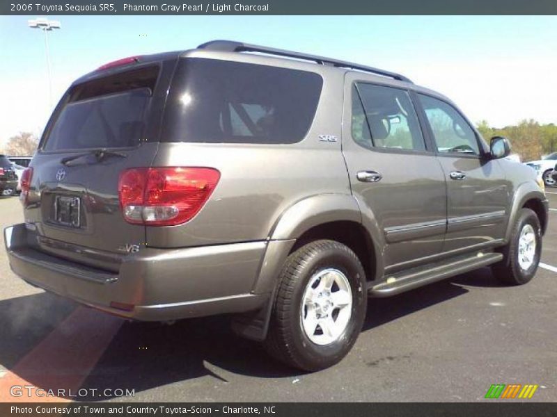 Phantom Gray Pearl / Light Charcoal 2006 Toyota Sequoia SR5
