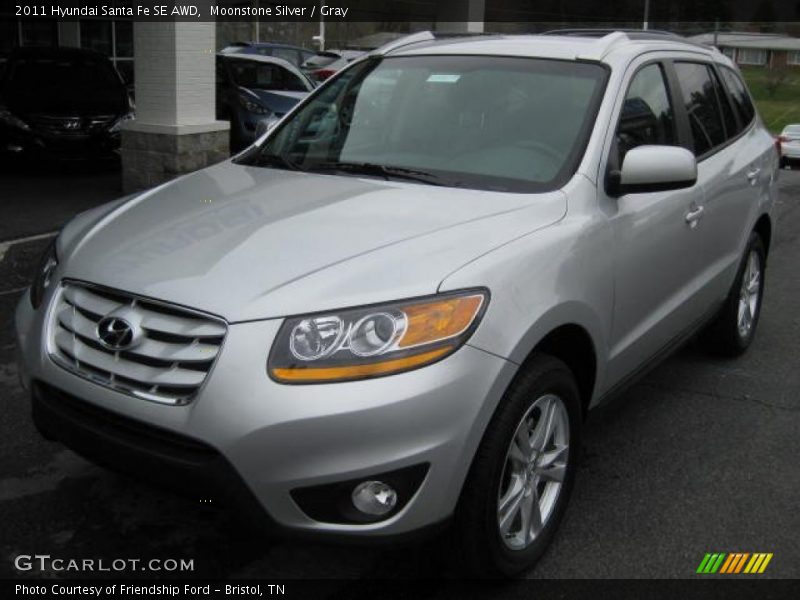 Moonstone Silver / Gray 2011 Hyundai Santa Fe SE AWD