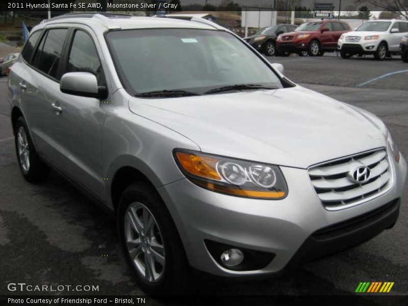 Moonstone Silver / Gray 2011 Hyundai Santa Fe SE AWD