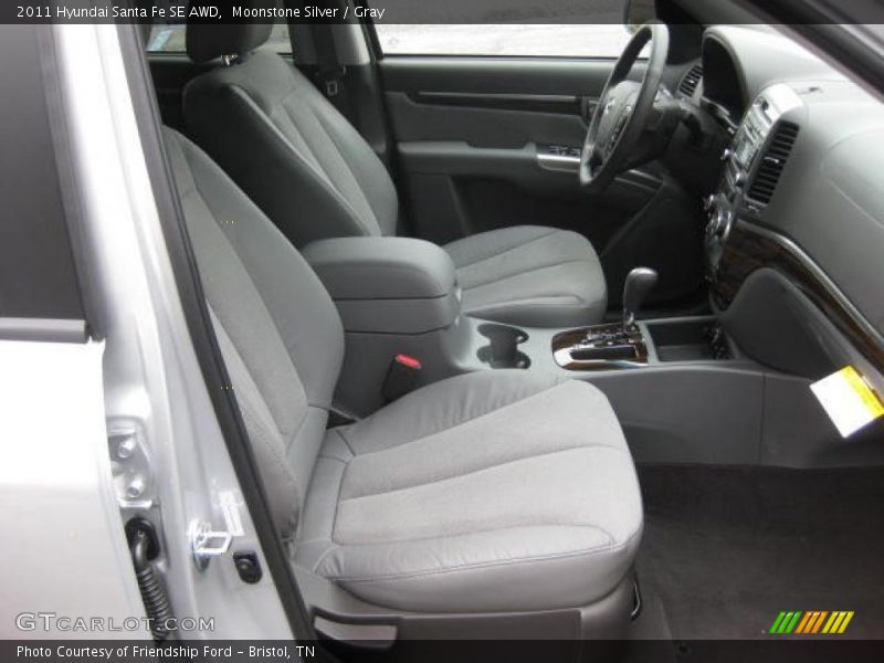  2011 Santa Fe SE AWD Gray Interior