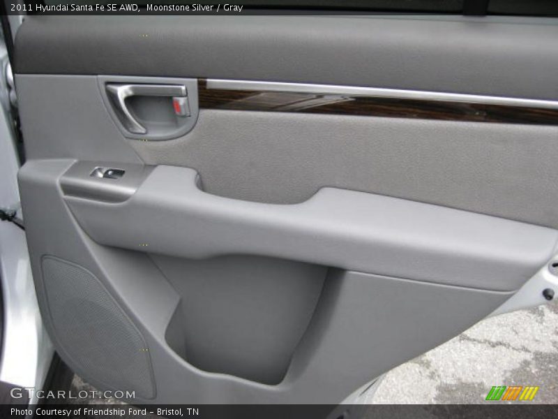 Moonstone Silver / Gray 2011 Hyundai Santa Fe SE AWD