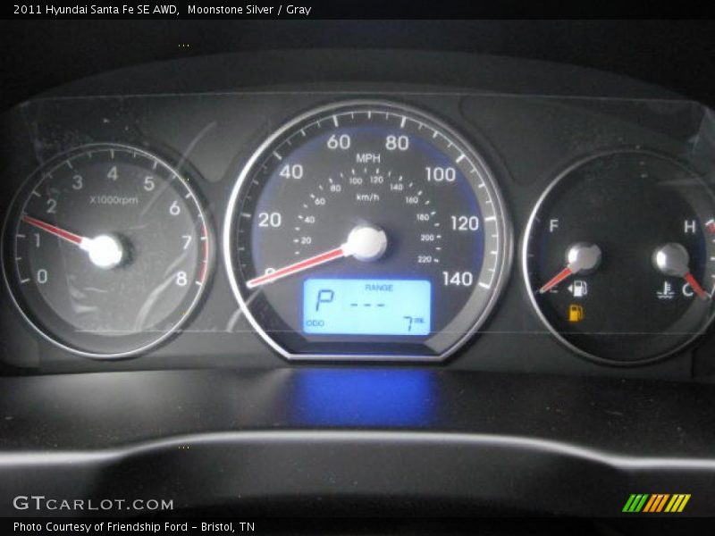 Moonstone Silver / Gray 2011 Hyundai Santa Fe SE AWD