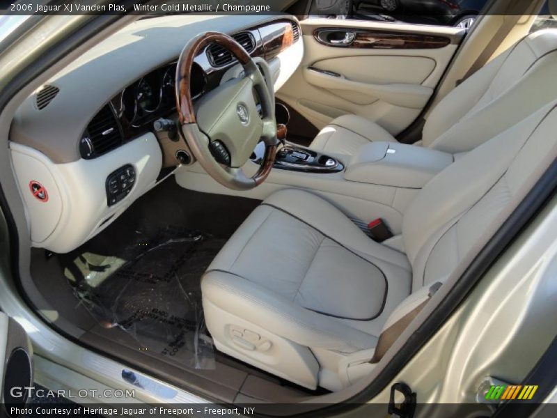 Winter Gold Metallic / Champagne 2006 Jaguar XJ Vanden Plas