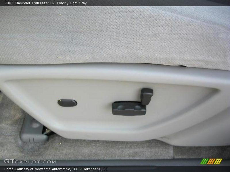 Black / Light Gray 2007 Chevrolet TrailBlazer LS
