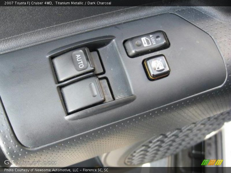 Titanium Metallic / Dark Charcoal 2007 Toyota FJ Cruiser 4WD