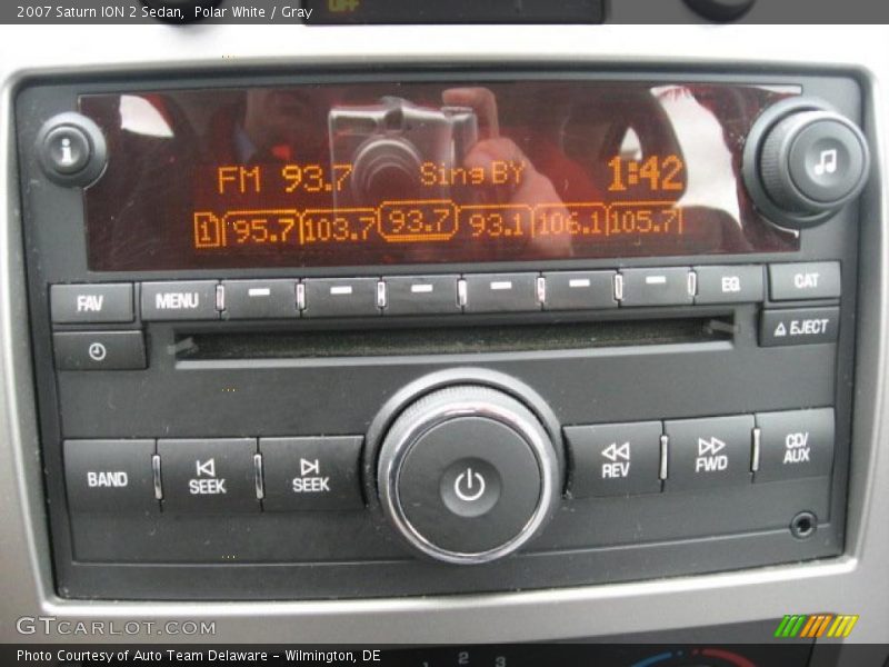 Polar White / Gray 2007 Saturn ION 2 Sedan