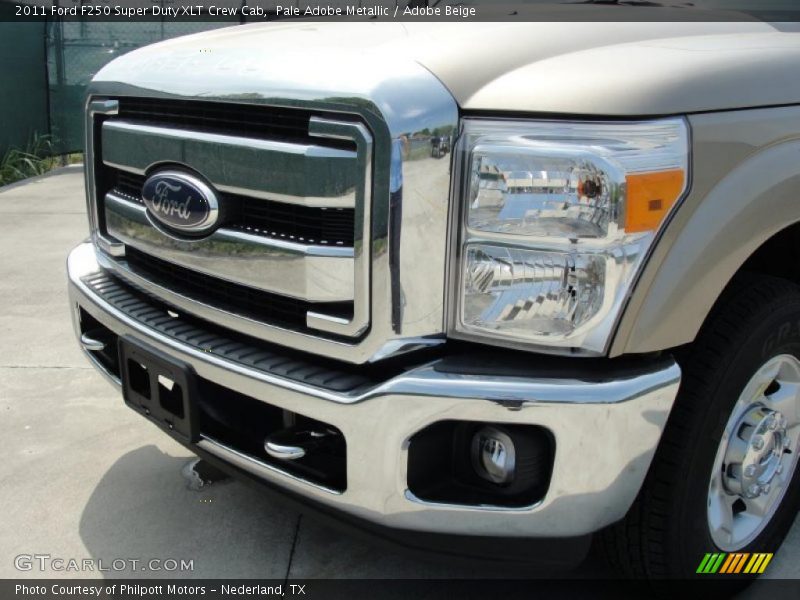 Pale Adobe Metallic / Adobe Beige 2011 Ford F250 Super Duty XLT Crew Cab