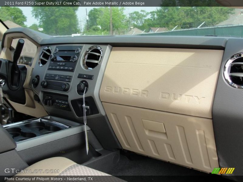 Pale Adobe Metallic / Adobe Beige 2011 Ford F250 Super Duty XLT Crew Cab