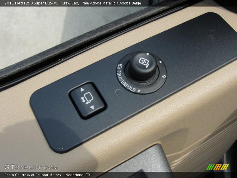 Controls of 2011 F250 Super Duty XLT Crew Cab