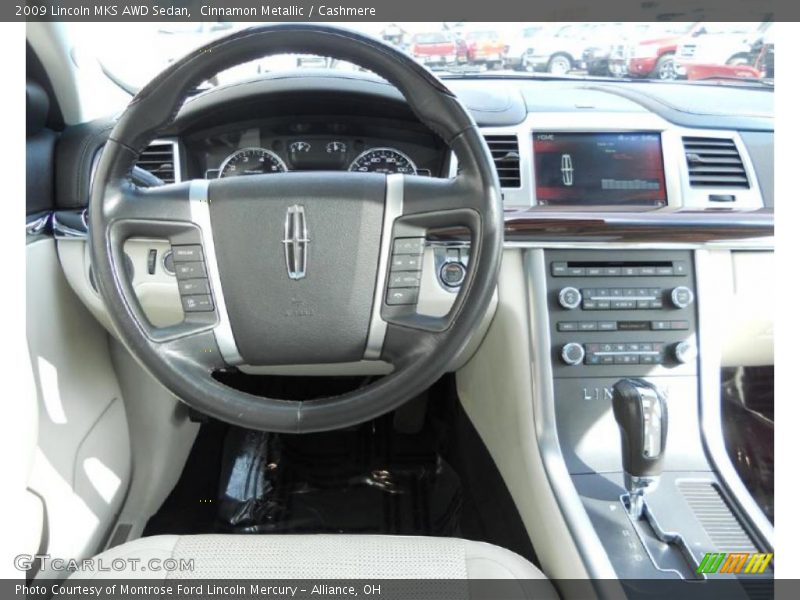 Dashboard of 2009 MKS AWD Sedan